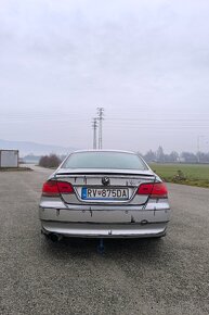 BMW E92 320i - 4