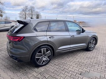 Volkswagen Touareg R-Line-3.0 TDI 4Motion - 4