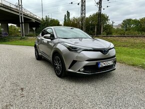 Toyota C-HR 1.8 Hybrid Executive E-CVT - 4