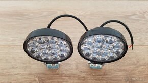 LED SVETLA OKRUHLE - 2ks - 42W 

 - 4