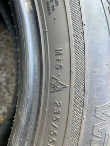 Zimné pneu 235/55R19 viem aj prezuť - 4