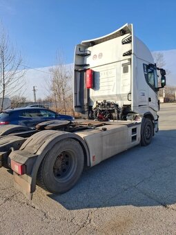 Na predaj ťahač IVECO Stralis s hydraulikou - 4