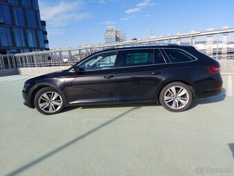 Škoda Superb Combi 2.0 TDI 190k 4x4 Style DSG - 4