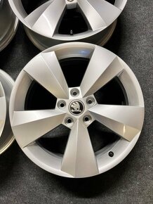 5x112 R17 originál alu Škoda Kodiaq - ET 38 Nanuq - 4