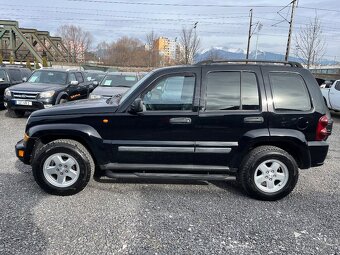 Jeep Cherokee 2.8 CRD 16V Sport - 4