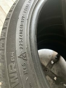 Zimné pneu 225/40R18 viem aj prezuť - 4