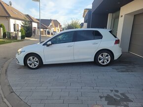 VW Golf 8 1.5 TGI - 4