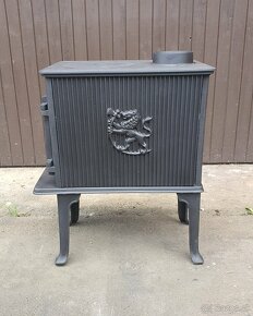 Liatinové kachle Jotul F 602 N čierný lak - 4