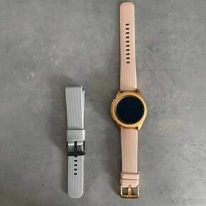 Samsung Galaxy Watch 42mm (s dvoma remienkami) - 4