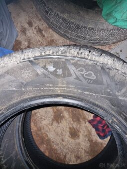 Pneumatiky na dodavku 195/70 R15C  2ks - 4