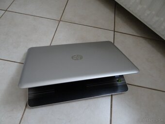 15.6" HP Pav 15/ Core i7/ 8GB RAM/128SSD a 1TB HDD/NVidia G - 4