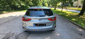 Kia Ceed - 4