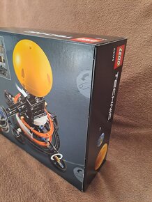 LEGO Technic 42179 Planéta Zem a Mesiac na obežnej dráhe - 4