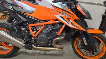 KTM 1290 SUPER DUKE R EVO, orange 2023 za 11999€ s Tech Pack - 4