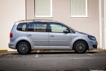 Volkswagen Touran 1.6 TDI Premium Comfortline DSG. - 4