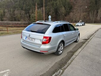 Škoda SuperB Combi 2.0 TDi 125kw DSG 4x4 Facelift - 4