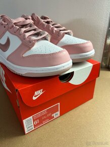 Nike Dunk Low Pink Velvet - 4