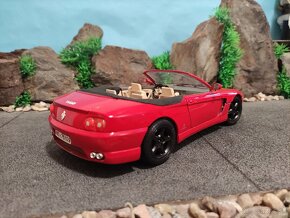 Prodám model 1:18 Ferrari 456gt cabrio - 4