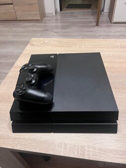 Playstation 4 + ovládač - 4