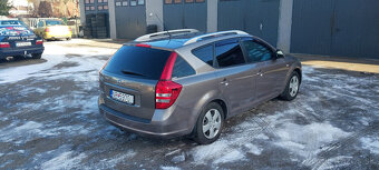 KIA CEED SW 1.6 Benzín - 4