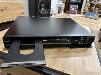 Philips DVDR5570H - 4