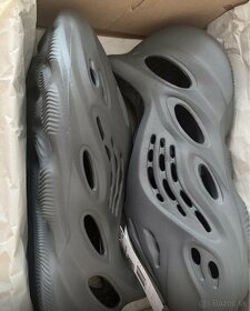 Yeezy FOAM RNNR 46 EU - 4