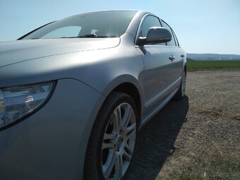 Rozpredám Superb 2 elegance 2.0 TDI 125kw - 4