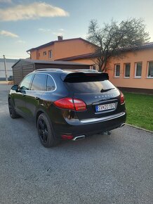 Porsche Cayenne - 4