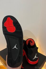 Jordan 4 Retro Red Thunder - 4