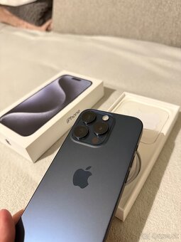 iPhone 15 PRO 256 GB - 4