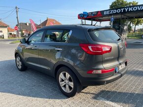 Kia Sportage 1.6 benzin dream edition r.v 2013 top stav - 4