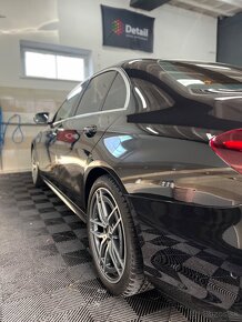 Mercedes-Benz E53 AMG, ročník 6/2022, 69000km, odpočet DPH - 4