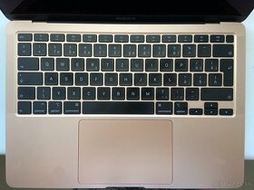 MacBook Air 13 - 4