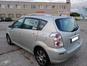 TOYOTA Corolla Verso 1,6 VVT-i benzín - 4