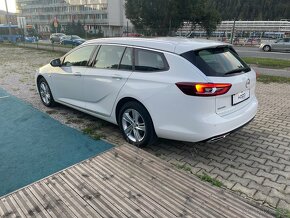 Opel Insignia ST 2.0 CDTi Elegance - 85.000km - 2022 - 4