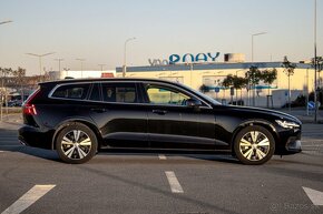 Volvo V60 D3 Momentum Pro A/T - 4