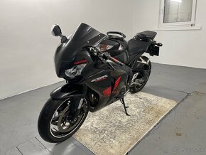 Honda CBR 1000RR SC59 - 4