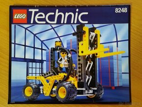 Lego Technic 8248 - Forklift - 4