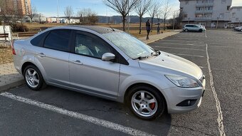 FORD FOCUS - 4