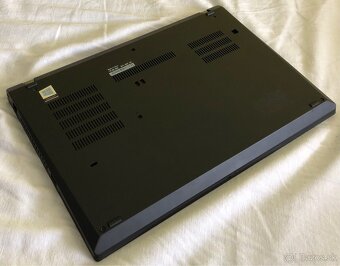 Lenovo ThinkPad T490 - 4