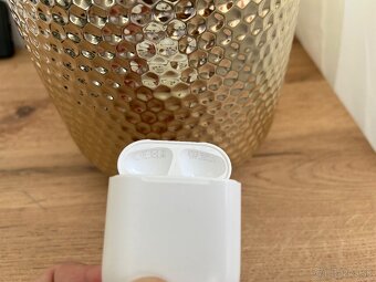 Nabíjacie púzdro Apple AirPods 1 a 2 - 4