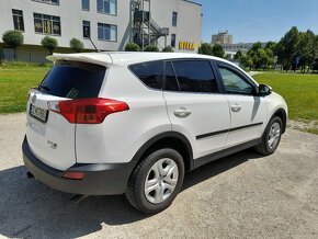 Toyota RAV4 - 4