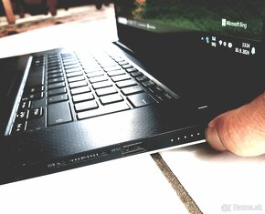 kvalitný výkonný grafický Dell Precision 5540 i7/32GB, 512GB - 4