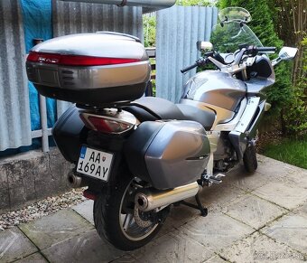 Yamaha FJR 1300 - 4