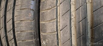 Predám 2ks slušné letné 225/40r18-92W Good Year - 4