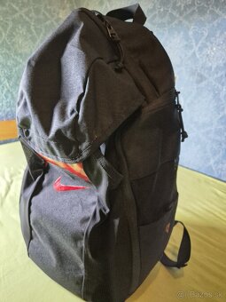 Nike ruksak 30L - 4