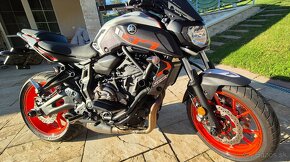 Yamaha Mt07 - 4