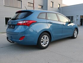 Hyundai i30 CW r.2013 CRDi 110k, modrá metal, AUTOMAT, ťažné - 4