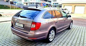 Škoda Superb 2.0 Tdi 103Kw Rok 2011 Elegance Max ZÁNOVNÉ - 4