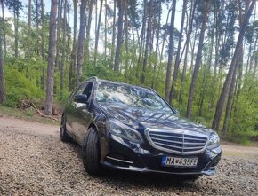 Mercedes E200 - 4